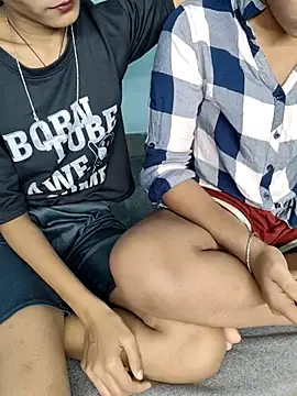 Unique girls90 online show from 03-10-26, 03:38