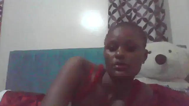 Snapshot of Famous-ryleigh chatting on 10-16-25, 08:39 Famous-ryleigh online show from 10-16-25, 08:39