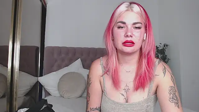 Naughty kittyy1 online show from 10-12-25, 08:43