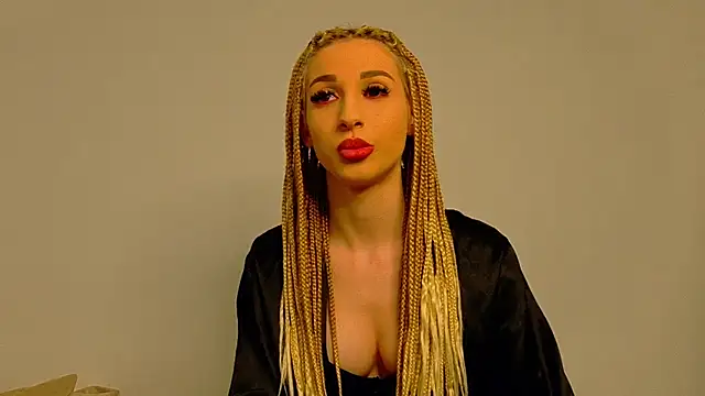 Sia a online show from 12-22-25, 04:12