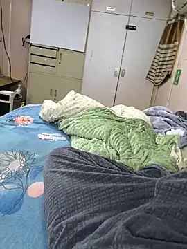 Snapshot of han515319 chatting on 02-26-26, 01:11 han515319 online show from 02-26-26, 01:11