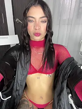 Snapshot of WinkKittyXXX chatting on 10-21-25, 01:10 WinkKittyXXX online show from 10-21-25, 01:10