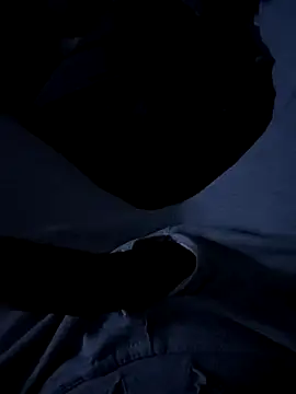 fred77183 online show from 10-05-25, 10:33