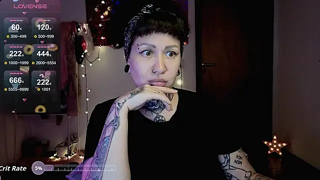 Senorita  Dakota online show from 11-30-25, 11:16