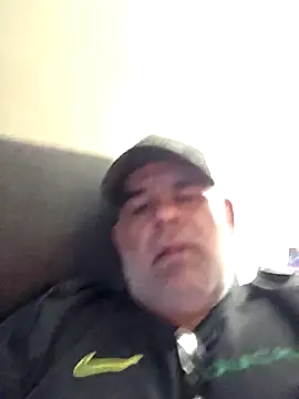 Snapshot of DeeBestEver chatting on 09-30-25, 02:34 DeeBestEver online show from 09-30-25, 02:34