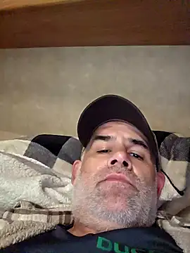 Snapshot of DeeBestEver chatting on 10-15-25, 06:27 DeeBestEver online show from 10-15-25, 06:27