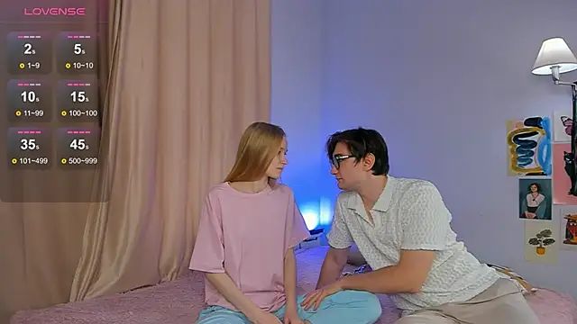 Snapshot of LoversFire chatting on 10-08-25, 12:28 LoversFire online show from 10-08-25, 12:28