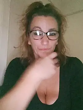 Fifi83Bell online show from 11-27-25, 03:56