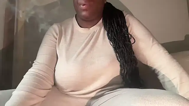 nanaisbackk online show from 10-10-25, 06:25