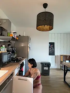 LaPetiteKim online show from 11-07-25, 08:41