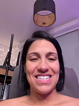 LaPetiteKim online show from 12-04-25, 09:03