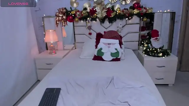 maddyslut  online show from 11-26-25, 02:33