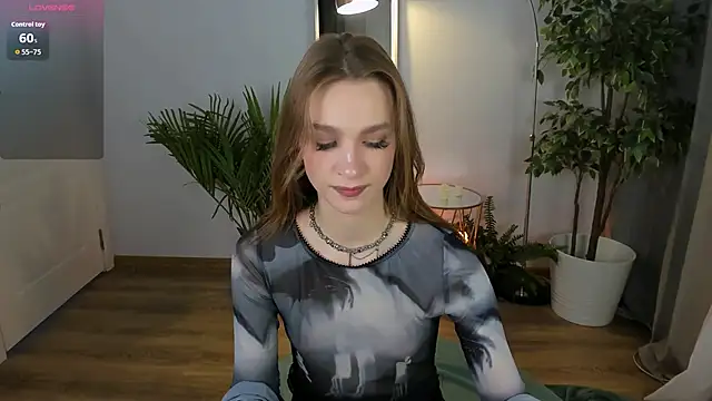 PollyMayer online show from 11-06-25, 08:46