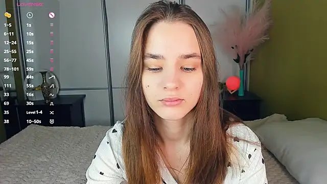 JinnyMcie online show from 04-05-26, 10:00