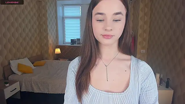 JinnyMcie online show from 11-10-25, 09:47