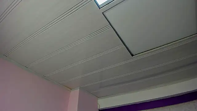 LeaMoreau22 online show from 11-18-25, 11:57