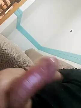 Snapshot of Tiktoker04 chatting on 10-01-25, 01:15 Tiktoker04 online show from 10-01-25, 01:15