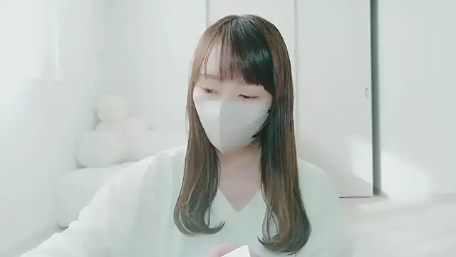Risa love online show from 10-04-25, 05:31