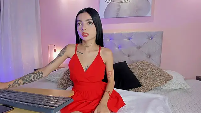 Snapshot of scarlettvelvet_ chatting on 10-03-25, 12:50 scarlettvelvet online show from 10-03-25, 12:50