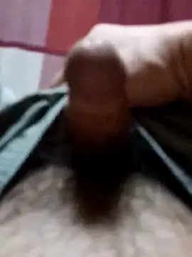 Snapshot of chougegg0214 chatting on 10-10-25, 11:27 chougegg0214 online show from 10-10-25, 11:27