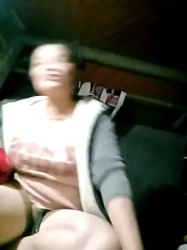 Snapshot of bae-bae chatting on 10-29-25, 02:16 bae-bae online show from 10-29-25, 02:16