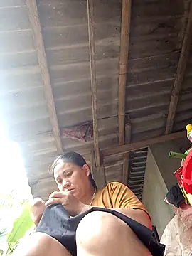 Snapshot of bae-bae chatting on 10-16-25, 01:36 bae-bae online show from 10-16-25, 01:36