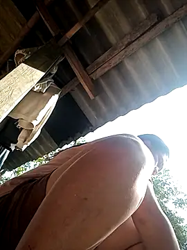 Snapshot of bae-bae chatting on 10-29-25, 01:26 bae-bae online show from 10-29-25, 01:26