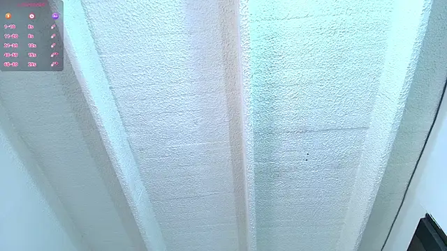 Bennuluspeach  online show from 10-29-25, 11:09