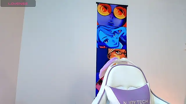 Bennuluspeach  online show from 03-23-26, 12:05