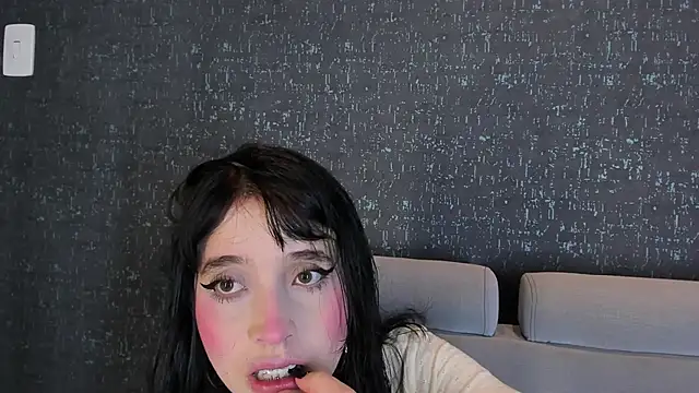MeganR  online show from 04-25-26, 11:24