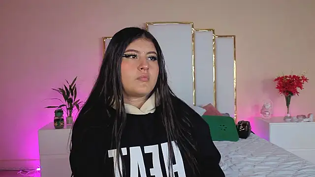 AnnaSwift  online show from 03-24-26, 12:49