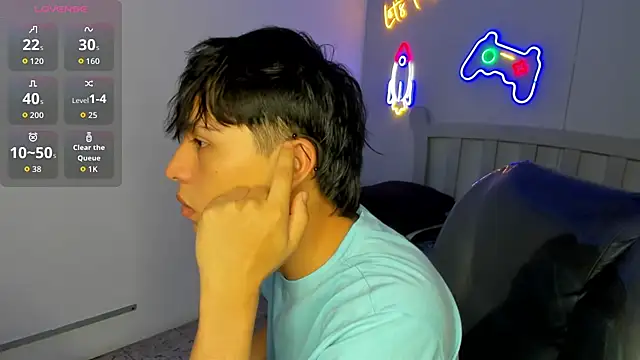 StiwenTwink online show from 10-23-25, 01:54