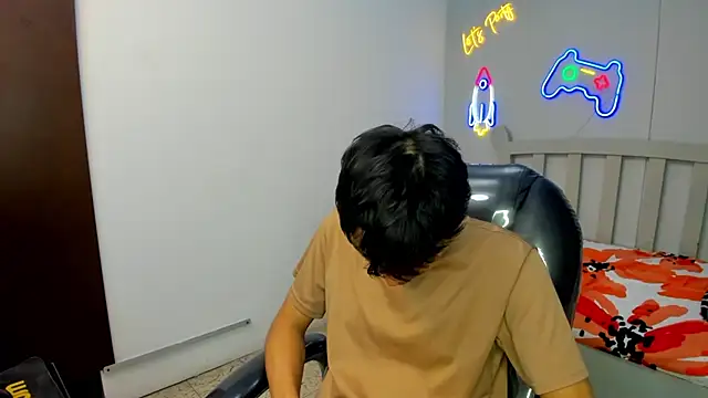 StiwenTwink online show from 10-15-25, 03:09