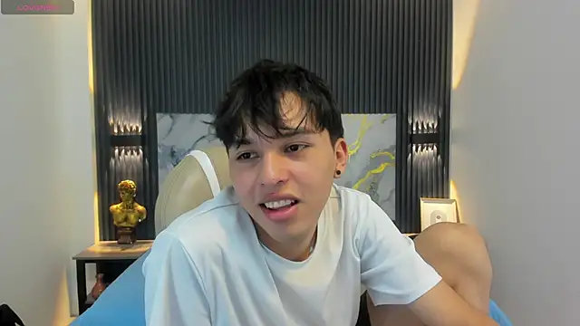 StiwenTwink online show from 10-21-25, 04:39