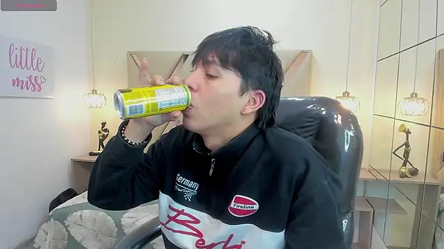 StiwenTwink online show from 12-16-25, 07:40