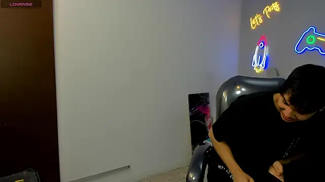 StiwenTwink online show from 11-08-25, 02:20