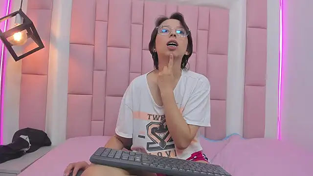 Klaret Toy online show from 10-02-25, 06:22