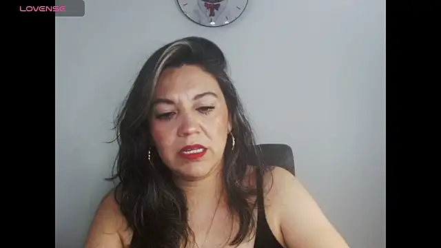 XxAntonellaxxx online show from 10-20-25, 04:29