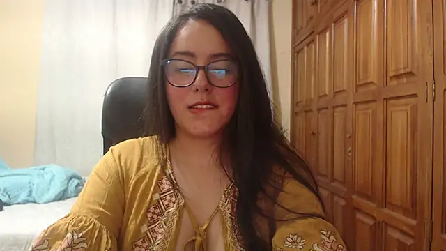 Snapshot of Venus_cat_ chatting on 06-16-26, 09:26 Venus cat online show from 06-16-26, 09:26