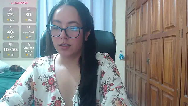 Venus cat  online show from 01-18-26, 03:21