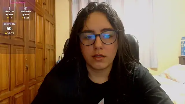 Venus cat  online show from 12-02-25, 09:38