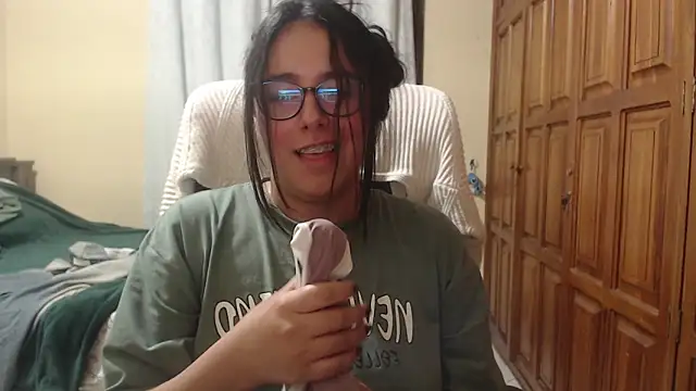 Venus cat  online show from 02-20-26, 06:19