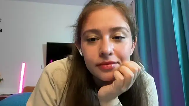 erikaa miuu online show from 10-13-25, 05:14