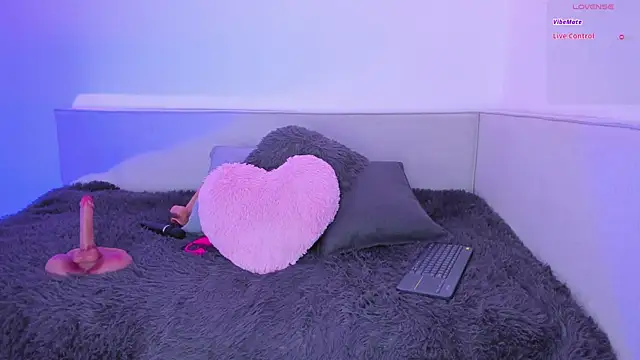 Samara hale online show from 11-28-25, 08:53