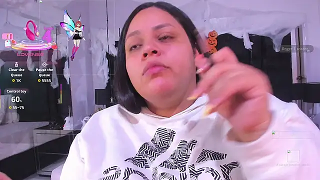 MayaCurvy online show from 10-23-25, 03:27