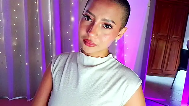 Snapshot of emma_web_ chatting on 01-31-26, 07:12 emma web online show from 01-31-26, 07:12