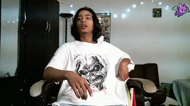 Snapshot of Dickie_Dicking chatting on 02-26-26, 04:40 Dickie Dicking online show from 02-26-26, 04:40