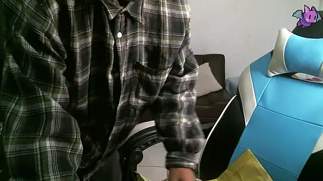 Snapshot of Dickie_Dicking chatting on 01-17-26, 04:54 Dickie Dicking online show from 01-17-26, 04:54