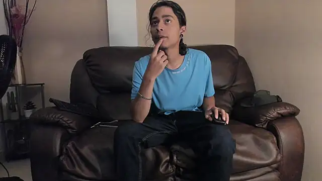 Snapshot of Dickie_Dicking chatting on 11-05-25, 10:02 Dickie Dicking online show from 11-05-25, 10:02