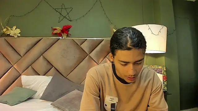 Snapshot of Dickie_Dicking chatting on 12-16-25, 09:19 Dickie Dicking online show from 12-16-25, 09:19